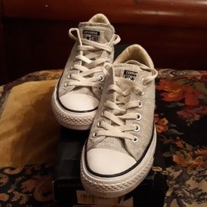 Converse tennis shoes